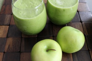 The Ultimate Green Smoothie…Refreshing, Delicious, and Healthy!