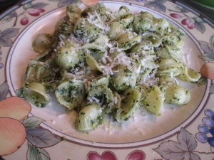 Healthy and Delicious Kale Basil Pesto with Pasta