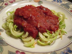 Healthy Zucchini Spaghetti with Tomato Basil Sauce