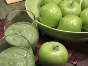 Thick Green Smoothie Magic with Almonds